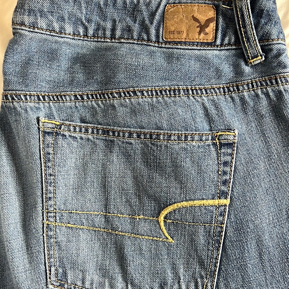 American Eagle Cropped Jeans